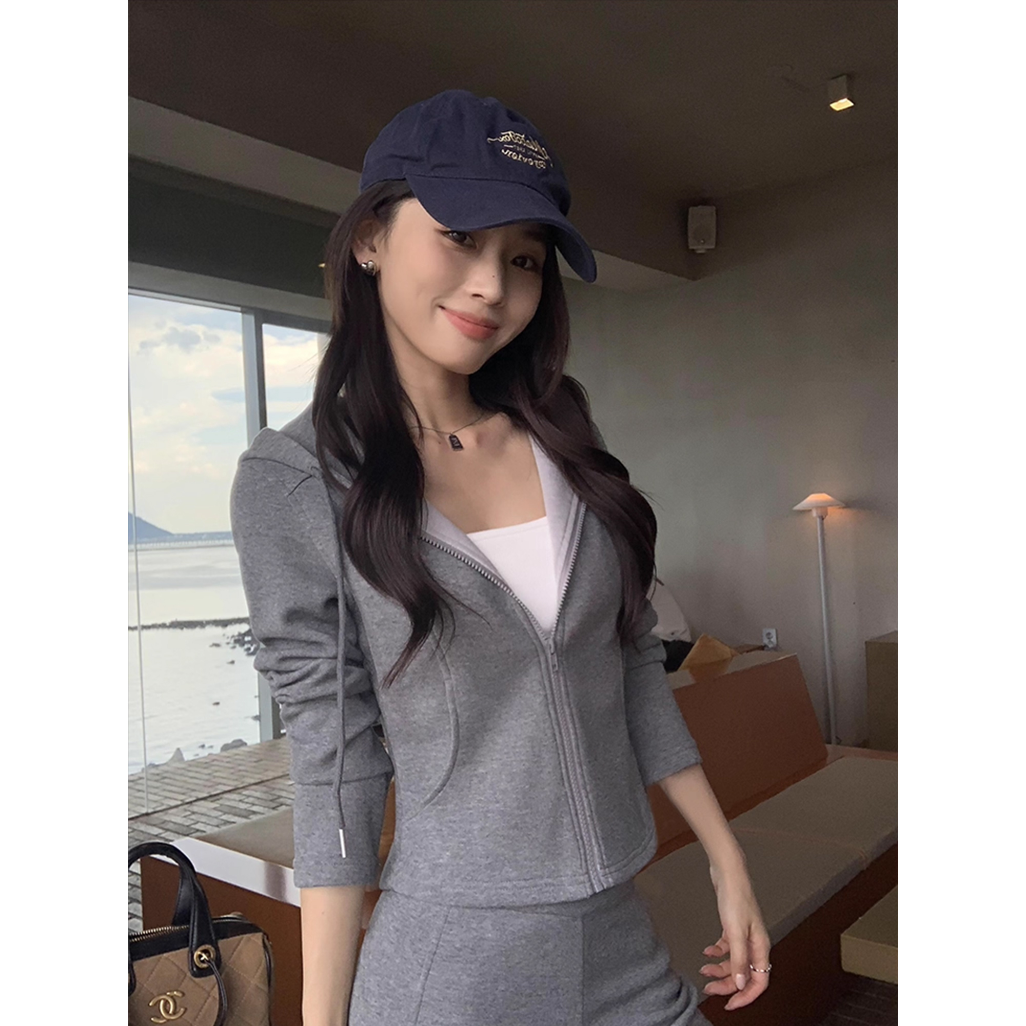 pusumede 氧气oni 运动连帽卫衣女修身拉链短外套微喇休闲裤套装