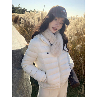 pusumede 雾入松林 轻盈90白鸭绒短款外套女休闲保暖连帽羽绒服
