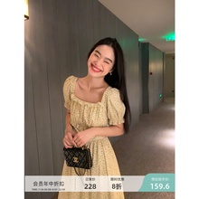 pusumede 法式方领泡泡袖碎花连衣裙女夏中长款收腰显瘦气质裙子