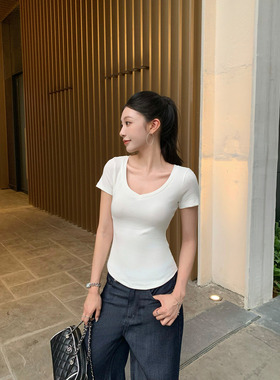 pusumede 质感夏日 白色V领短袖T恤女修身弹力休闲正肩针织上衣
