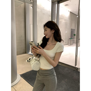 气质短款 pusumede t恤女修身 蕾丝花边u领短袖 针织上衣 纯欲大领T