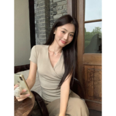 短款 夏季 设计感气质针织上衣 T恤女修身 pusumede极简v领交叉短袖