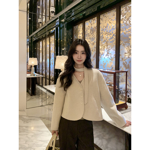 pusumede 记忆刊本 短款双面呢羊毛外套女高级感V领飘带毛呢外套