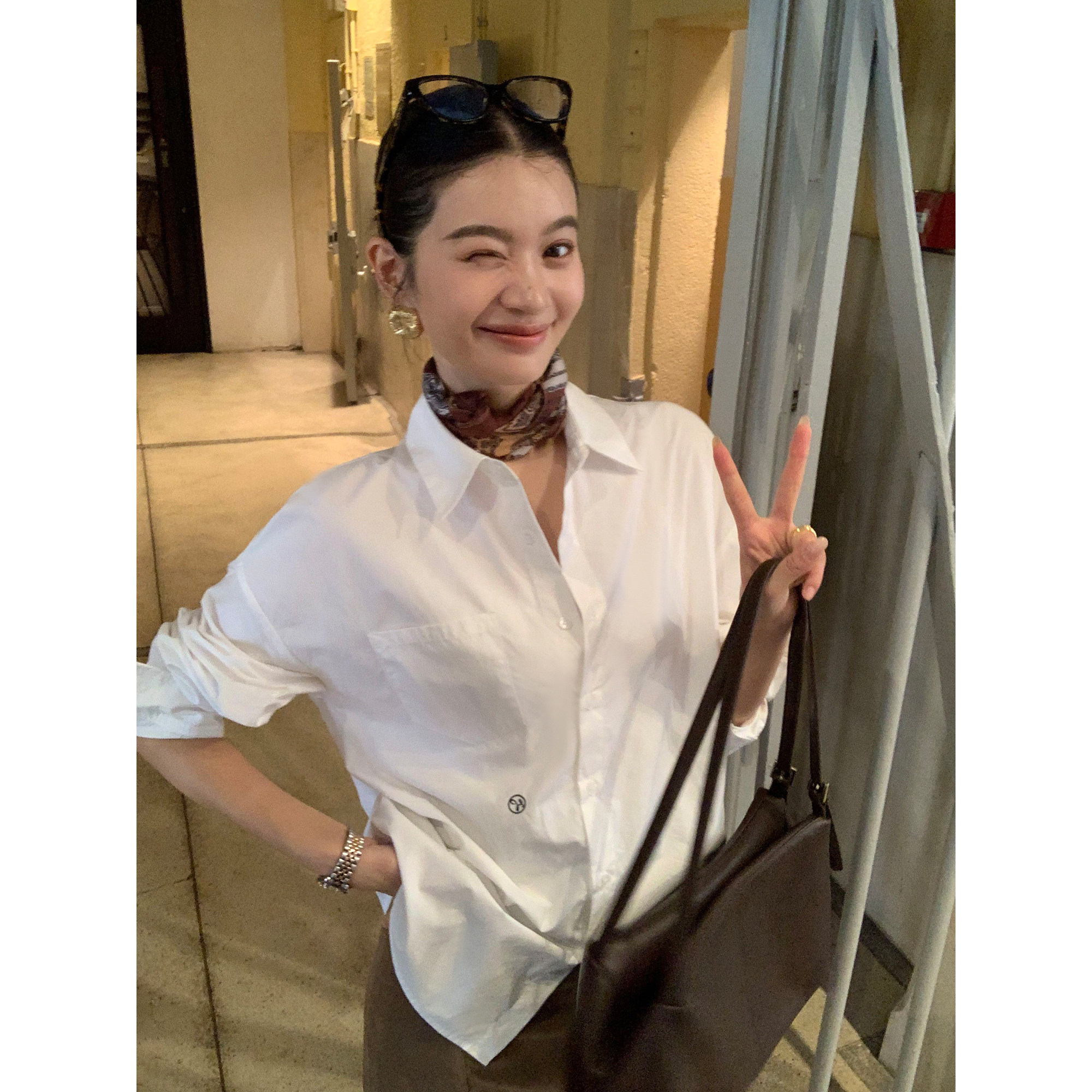 pusumede 伯利兹周刊 经典翻领长袖衬衫女宽松休闲设计感刺绣上衣