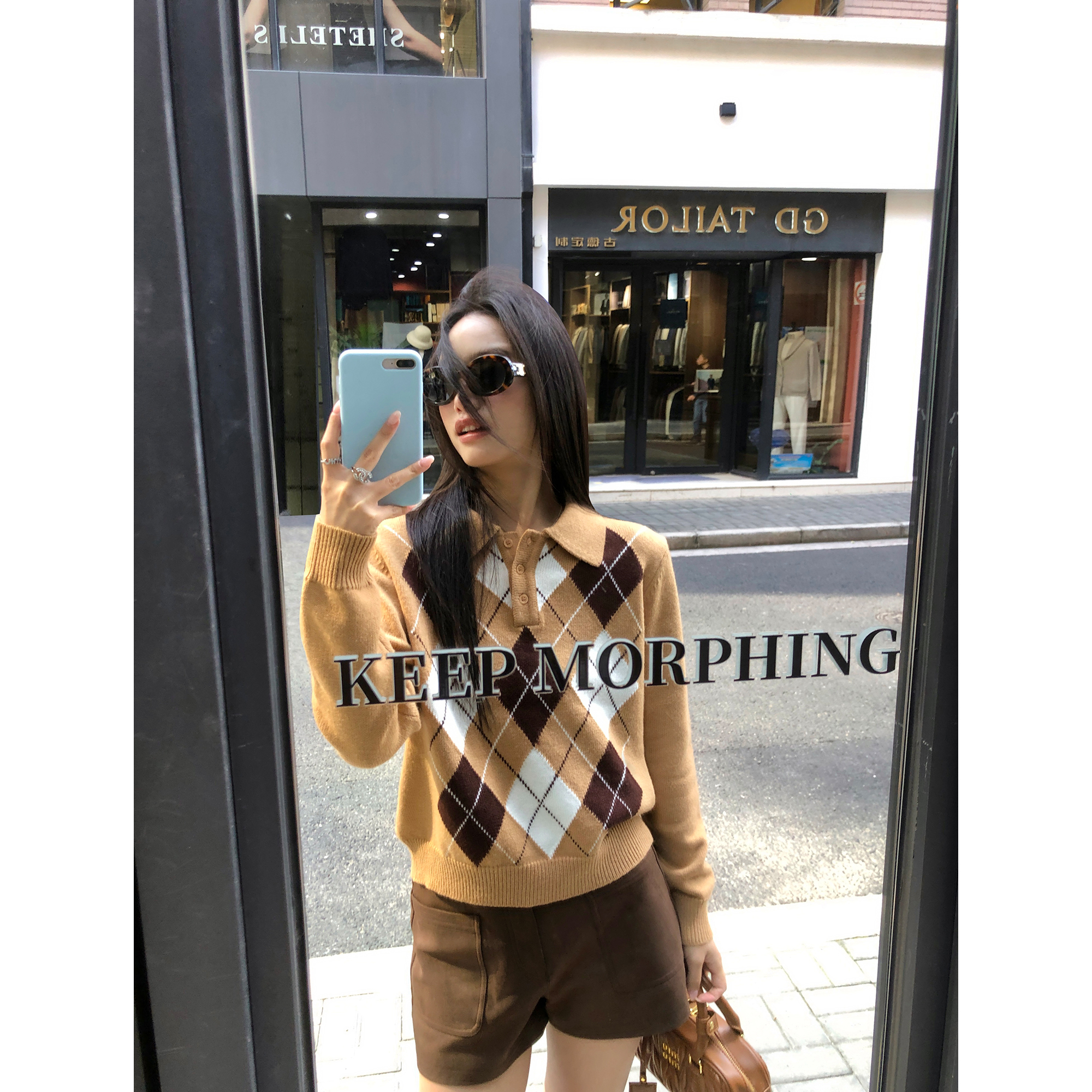 悠然假日polo领撞色毛衣菱形上衣