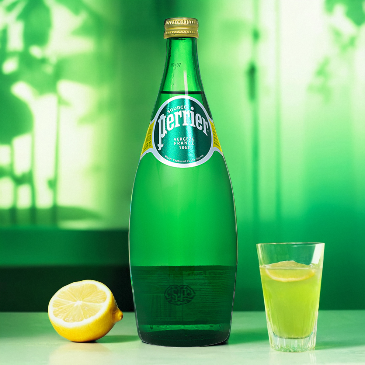 法国进口巴perrier巴黎水原味饮料玻璃瓶装750ml*12瓶/整箱气泡水