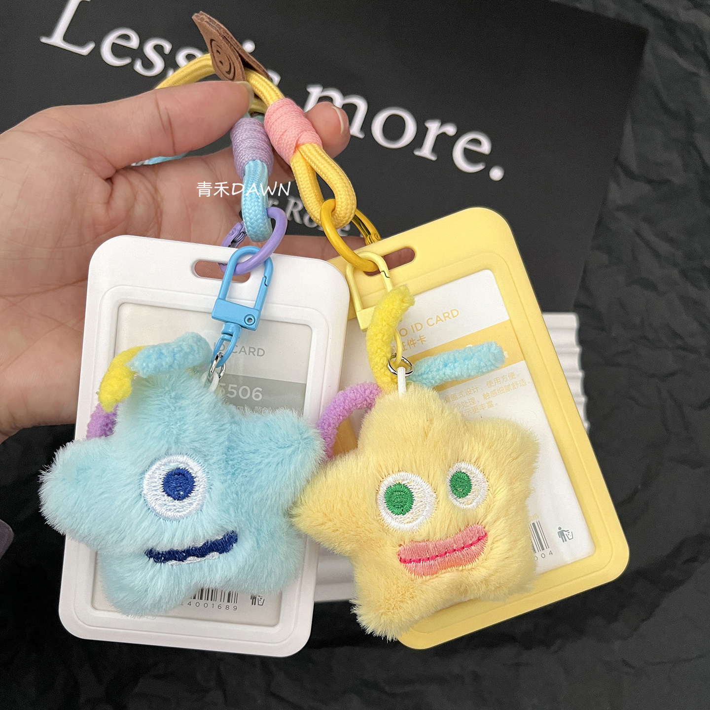 ins多巴胺丑萌小怪兽挂脖卡套