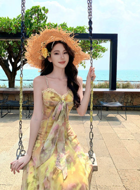 海边丁达尔度假黄色连衣裙子夏绝美海岛明媚多巴胺泰式独特小吊带