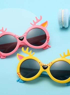 2025新款圣诞节儿童太阳镜麋鹿圣诞装扮鹿角头眼镜硅胶墨镜定制