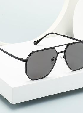 新款高级感尼龙偏光镜防