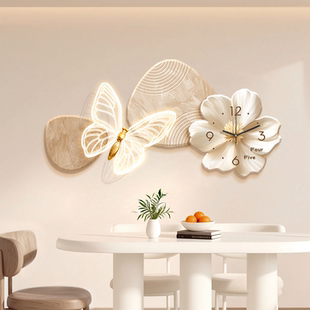 奶油风饭厅装饰画轻奢高级感钟表客厅挂钟现代简约餐桌墙时钟挂画