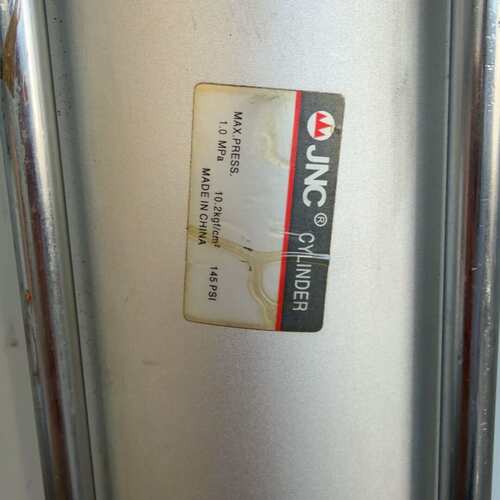 议价JNC气缸，件，尺寸约145mm高，最大压力10bar。