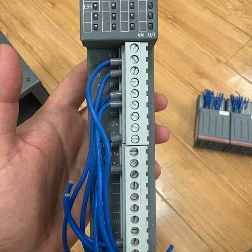 议价B模拟量输入模块1TNE968902R1101AI561 B4AI562 B4