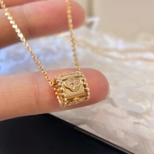 纯银万花筒小蛮腰项链 女18K金四叶草锁骨链白金时尚礼物转运珠潮