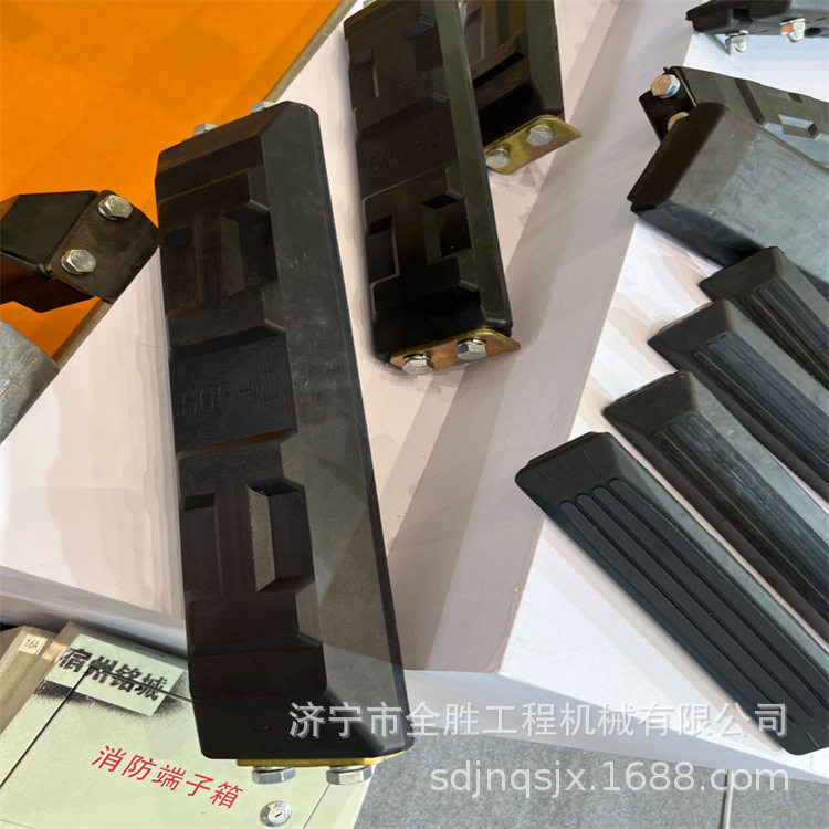 推土机履带橡胶块板宽510/560