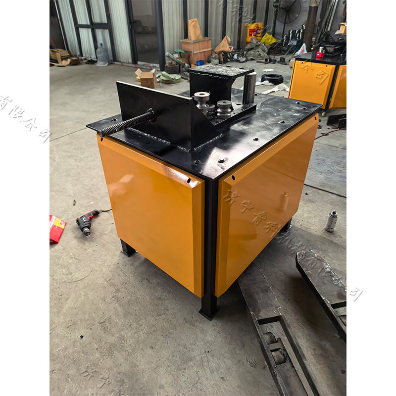 方管圆管数控型折弯机直角平台式管材弯弧机51型数控平台弯管机