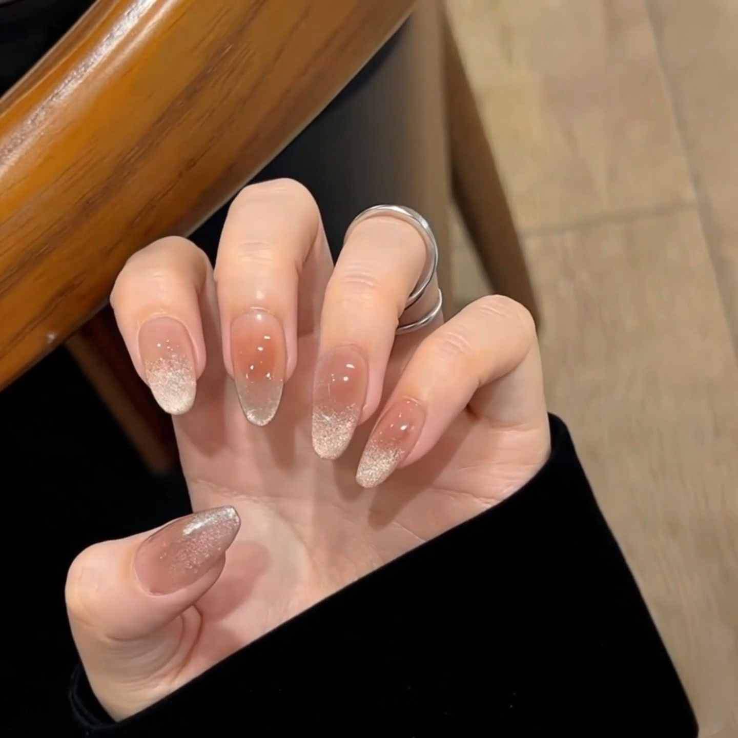 曼辞纯手工爆闪亮片渐变腮红美甲