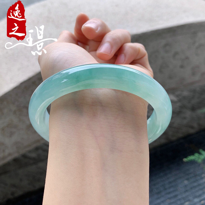 逸之璟手镯正圈天然翡翠