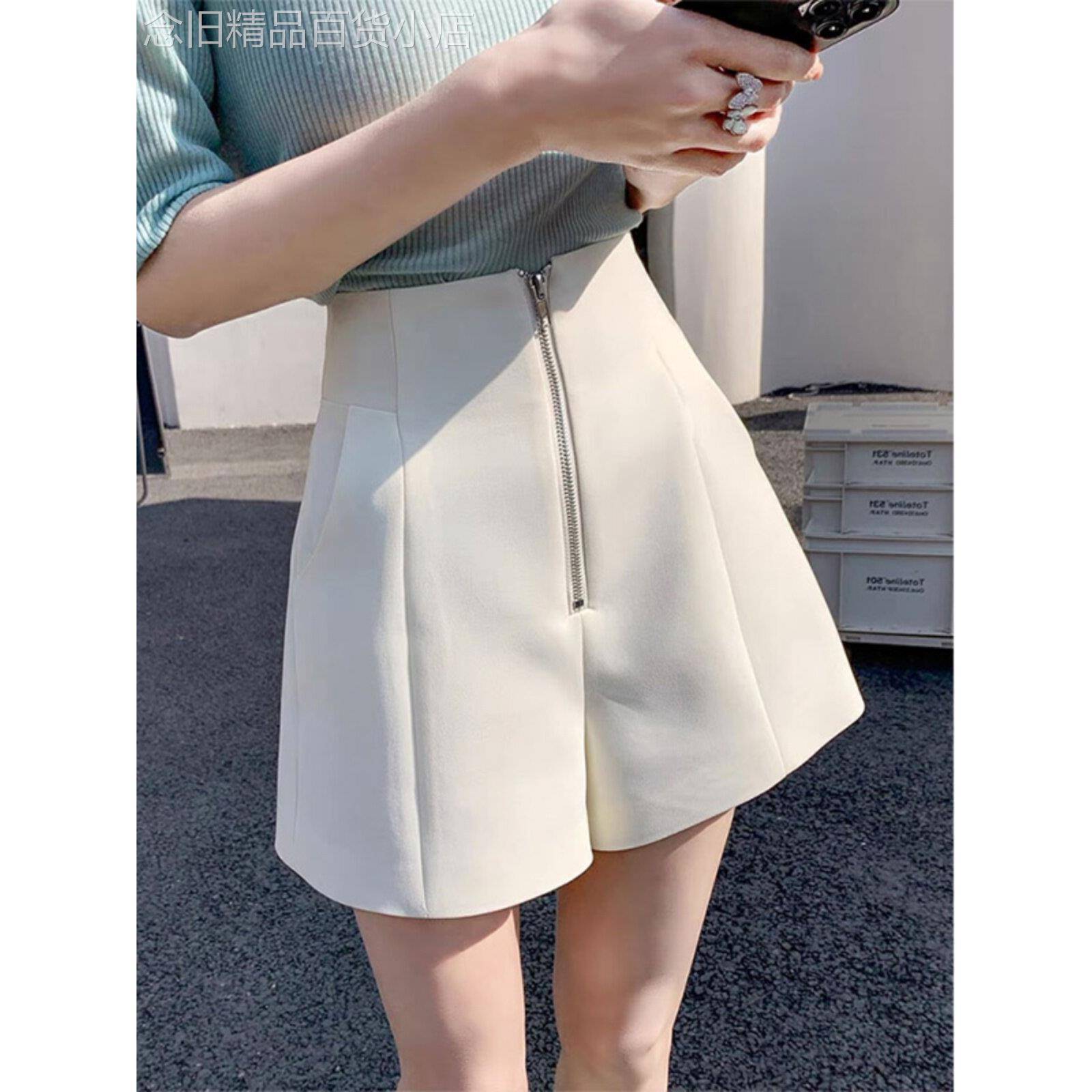 白色西装短裤女春夏外穿高腰显瘦设计感宽松大码休闲a字阔腿热裤