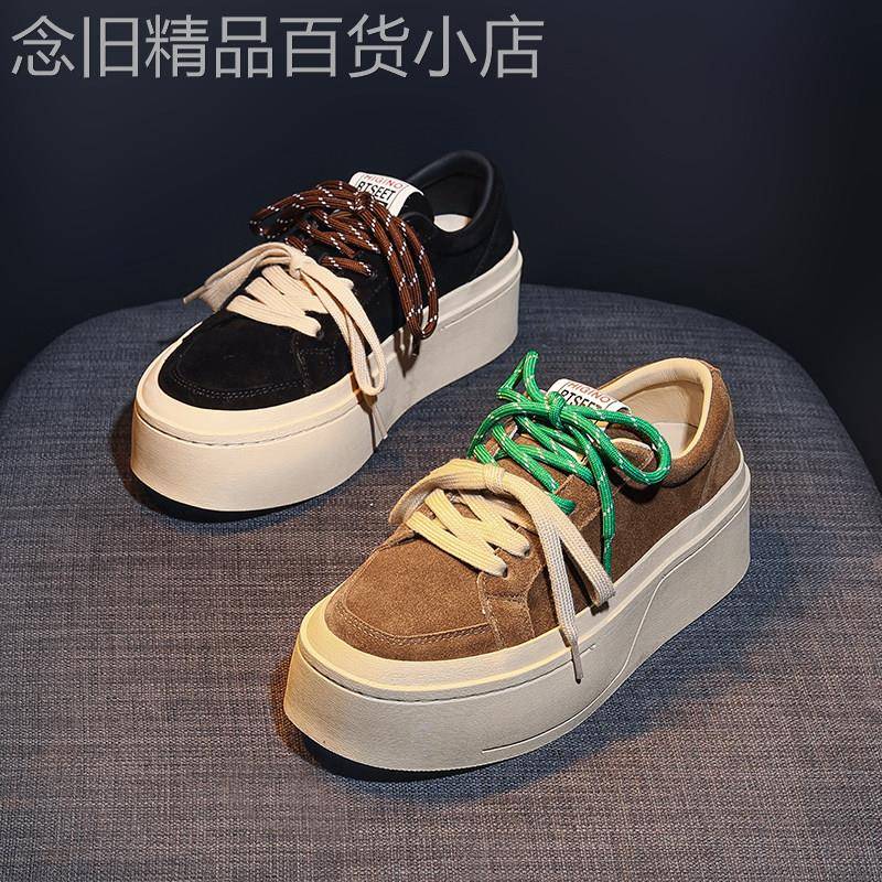 真皮复古厚底板鞋女春秋2026新款轻便圆头系带松糕软底增高休闲鞋