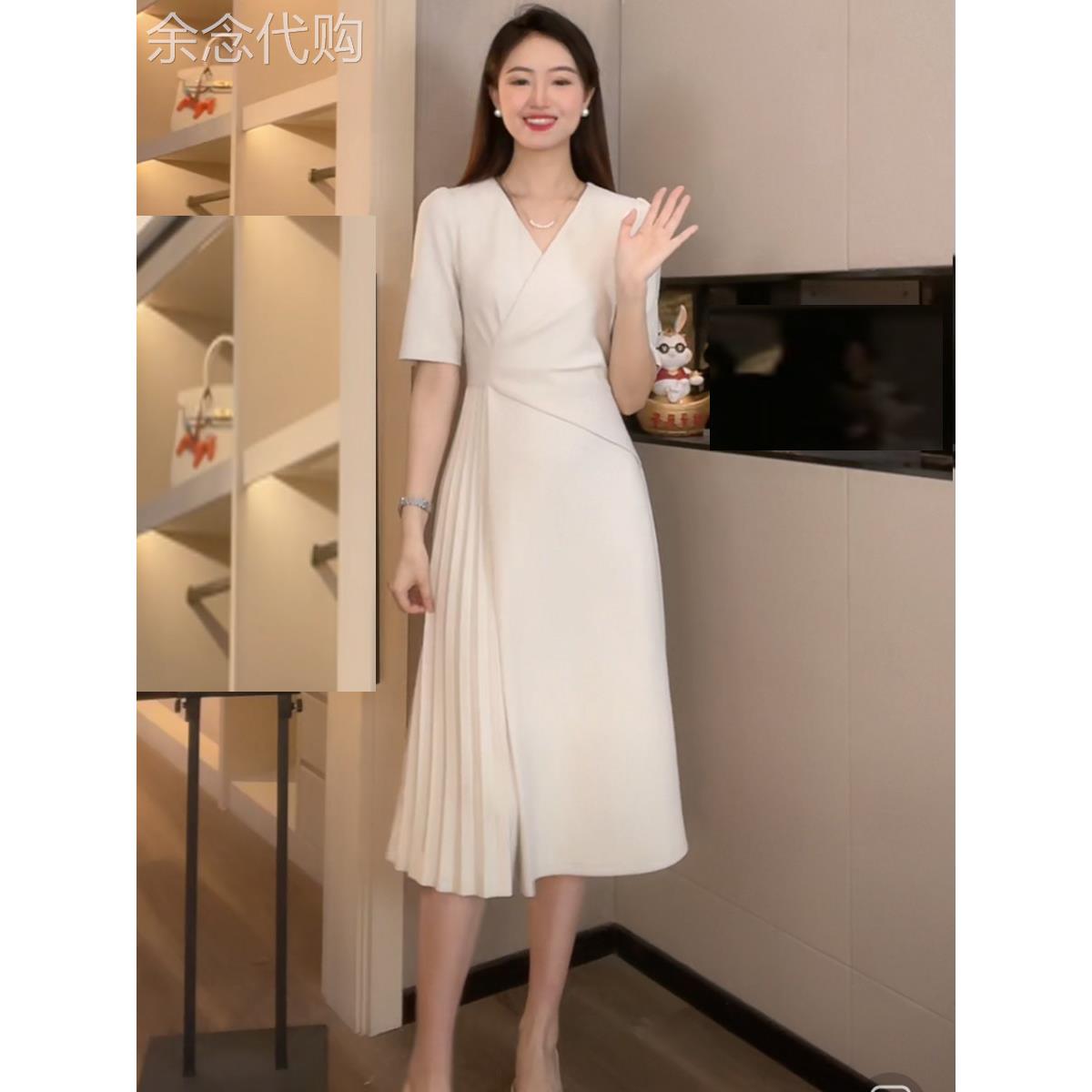 潮牌V领百褶连衣裙女夏季2025年新款收腰修身气质韩版名媛大摆裙