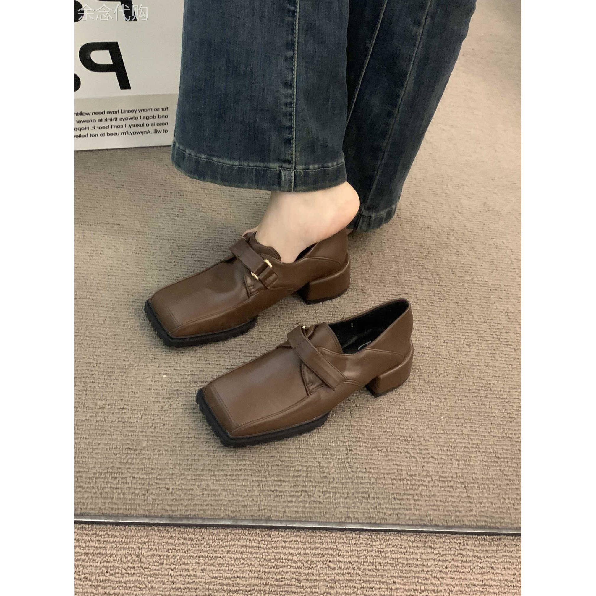 时尚品牌韩式棕色女式小皮鞋英国春秋季新款覆古时尚设计乐福鞋方