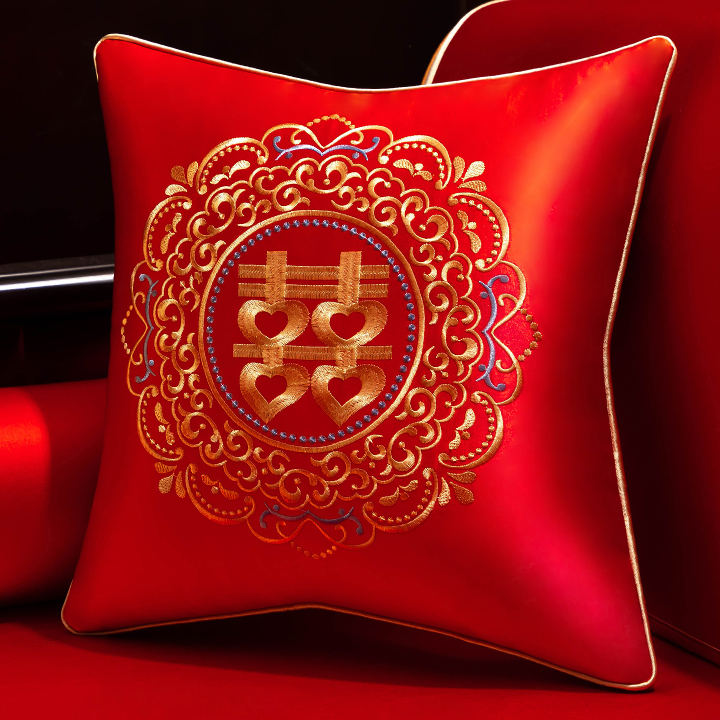 结婚抱枕红色客厅沙发可拆洗含芯