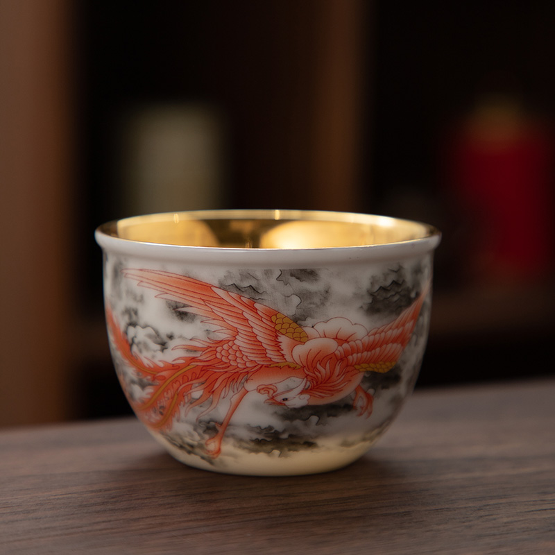 德化陶瓷鎏金烤花茶杯