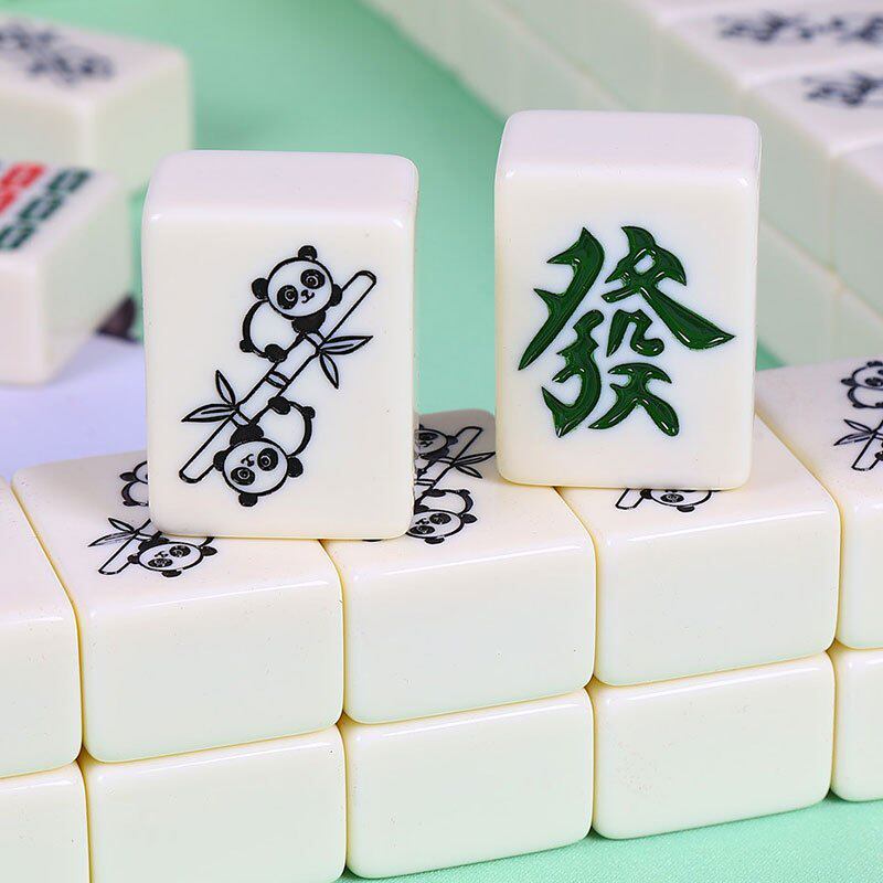 象牙色家用手搓麻将牌卡