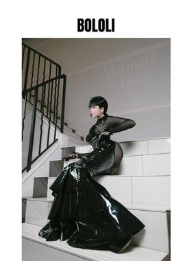 BOLOLI日本设计哥特式蜜桃臀长裙