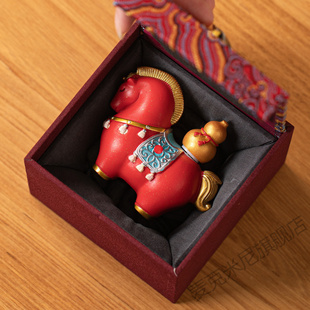 国潮马摆件高级感小众工位桌面办公室茶宠装饰工艺品手办生日礼物