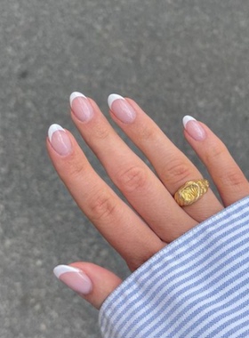 2026新款高级白色法式纯手工穿戴甲海莉气质杏仁美甲中长款甲片