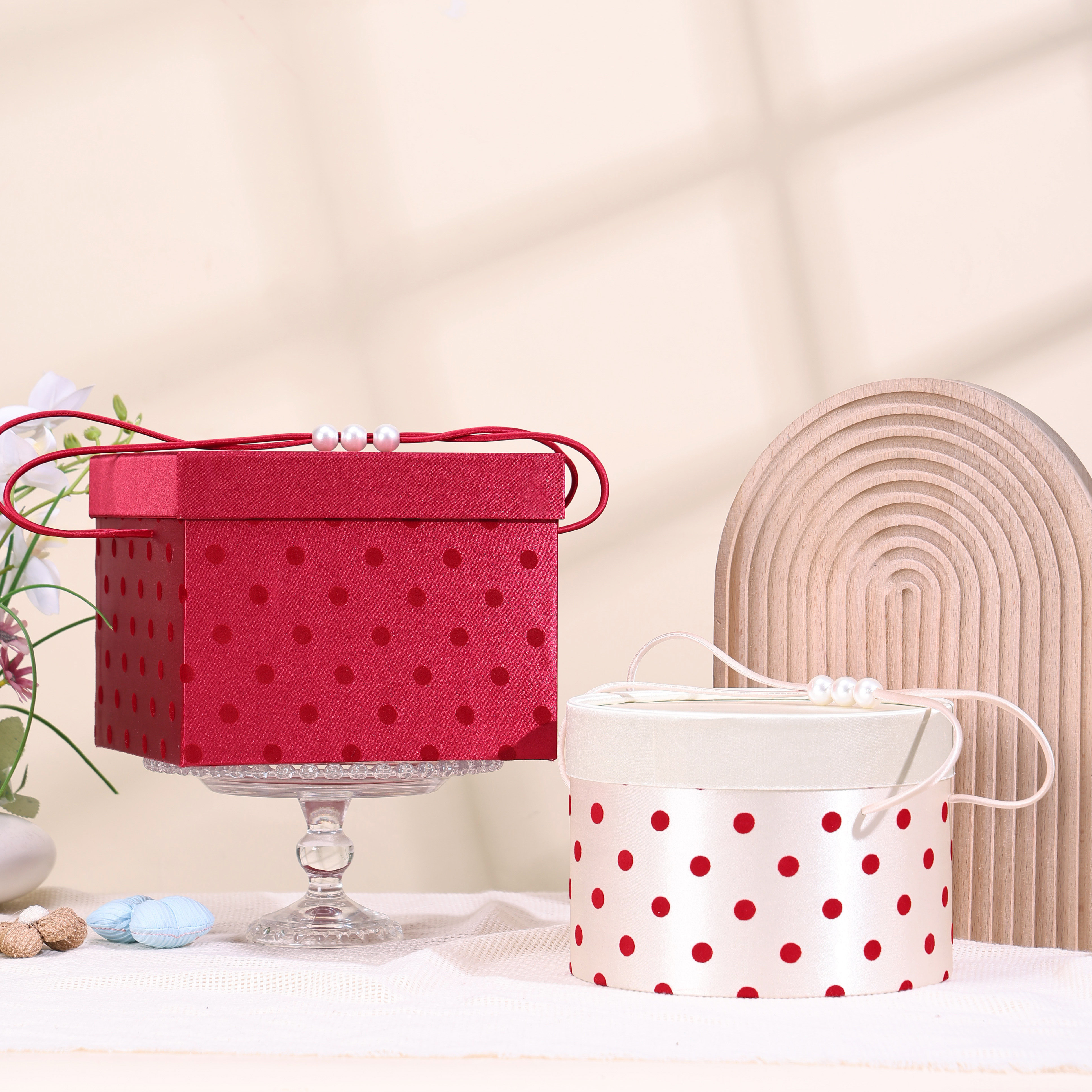 伴手礼盒子结婚订婚回礼喜糖盒送伴娘法式生日礼品盒空盒子包装