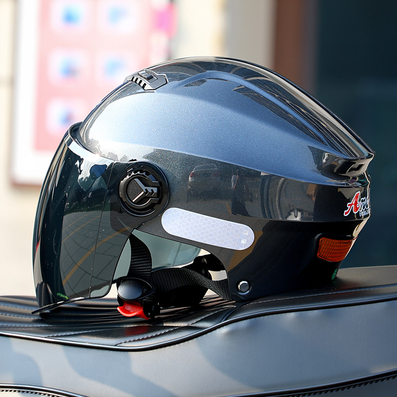 新国标3C认证电动摩托车头盔男士夏天防晒电瓶车女四季通用安全帽