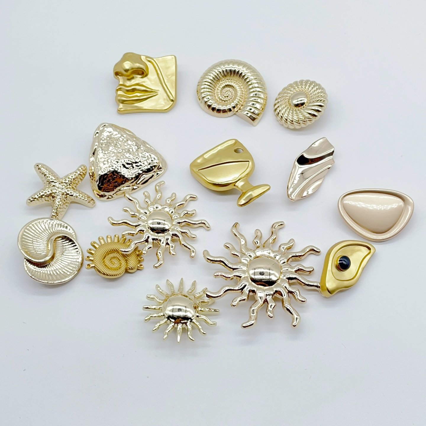 新款金色百搭气质西装扣不规则异形纽扣个性大衣毛衣装饰金属钮扣