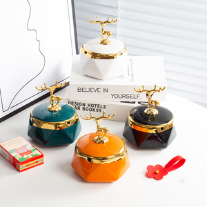 陶瓷烟灰缸轻奢风家用办公室防飞灰带盖金边烟缸创意商用定制烟碟