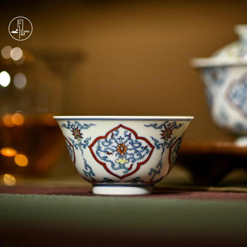 见山烧景德镇斗彩缠枝开窗杯陶瓷手工仿古缠枝个人专用主人杯茶杯