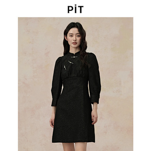 PIT新中式国风黑色立领中袖连衣裙女2025秋收腰A字提花中长裙