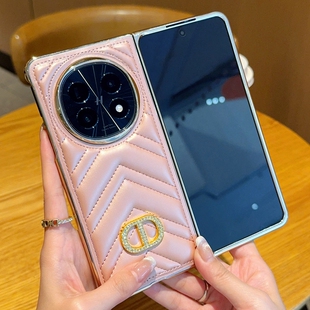 适用于OPPOFindN5手机壳网红潮牌新款皮革V纹OPPOFindN5保护套轻奢粉色镶钻CD电镀金色边