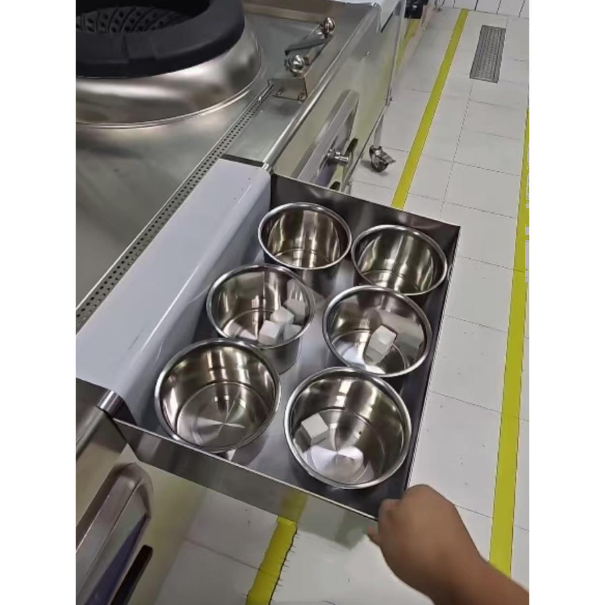 商用炒灶调料盒置物架卡式可移动加厚挂式调料架加厚大尺寸可定制