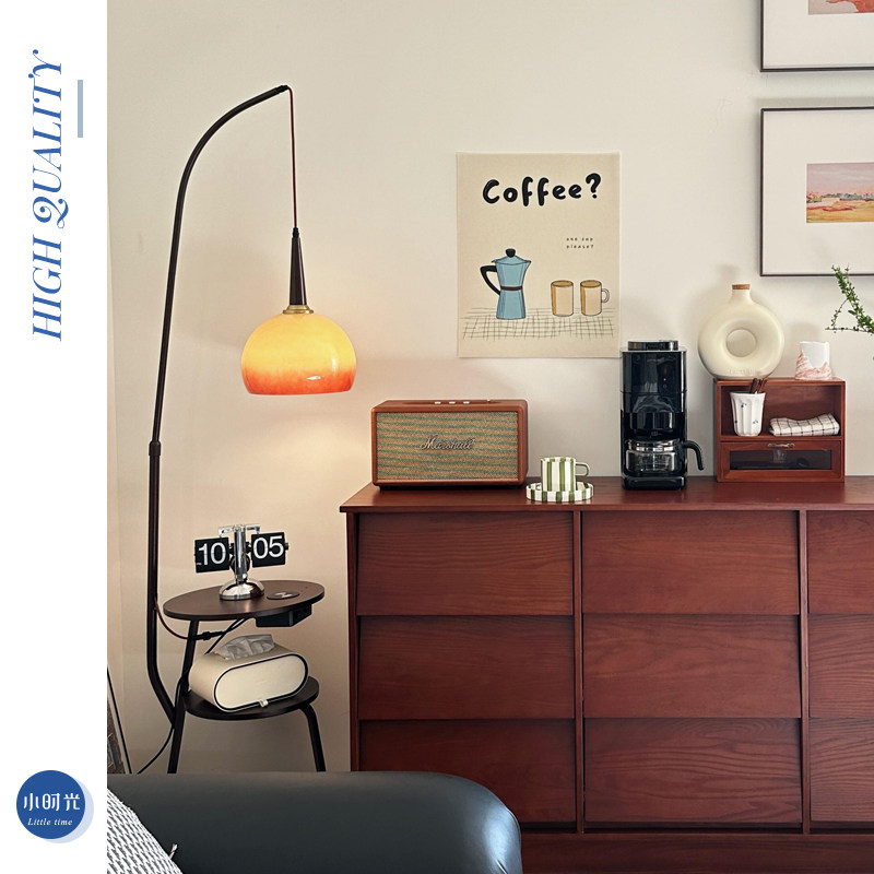 蘑菇落地灯客厅新款实木中古ins卧室床头灯沙发旁边高级感气氛灯