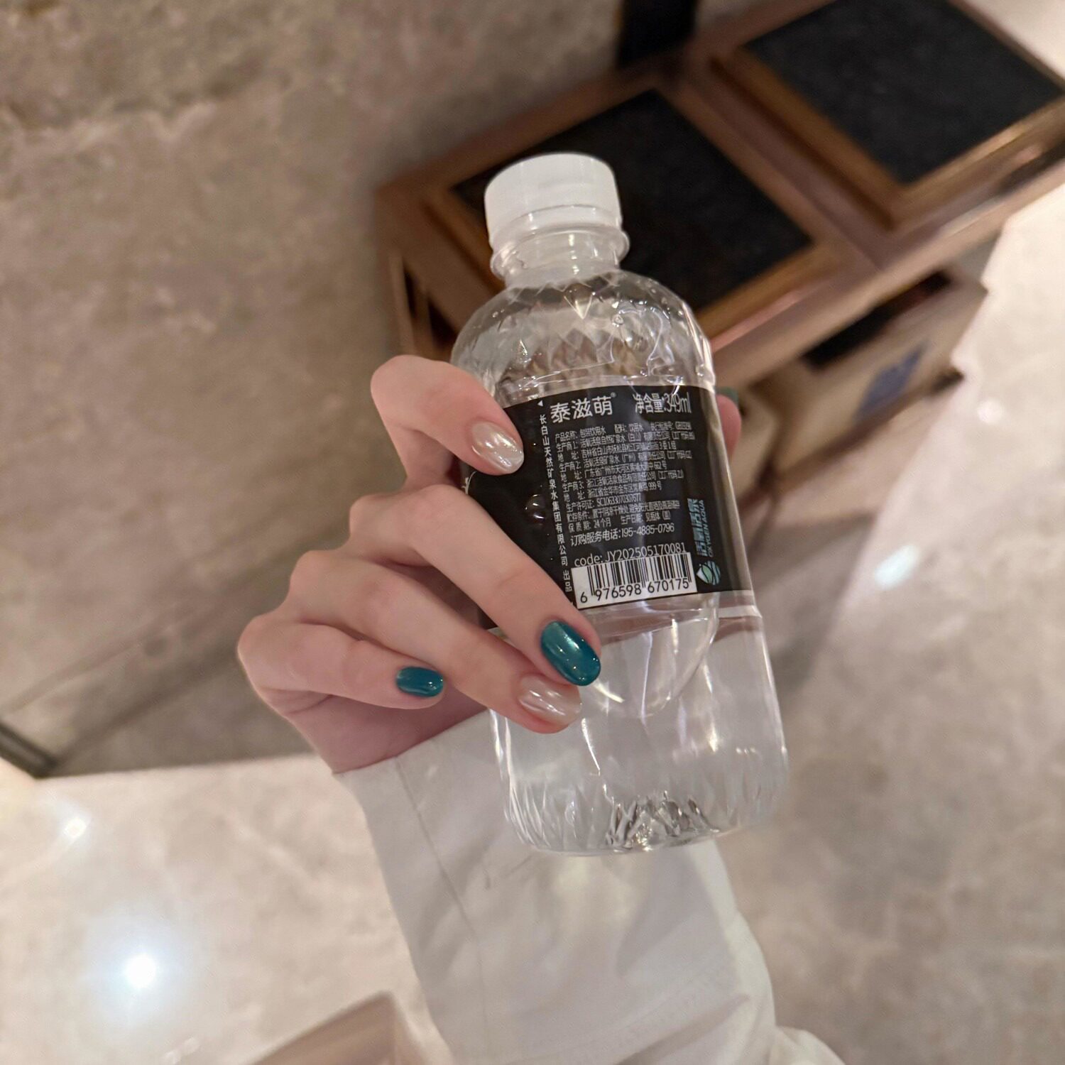 纯手工海莉猫眼穿戴甲美甲湖水绿玻璃珠温柔气质显白假指甲片可拆