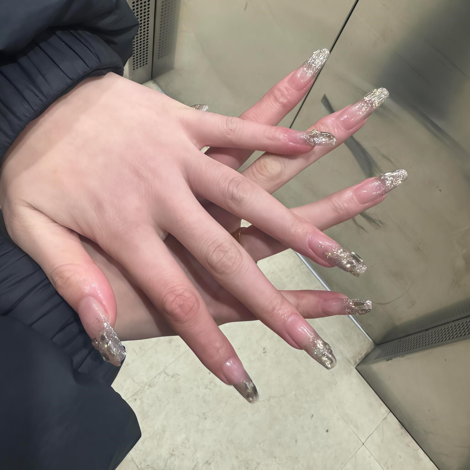 冰透茶冻色千金美甲爆闪极光碎钻假指甲贴片成品甲片高级感穿戴甲