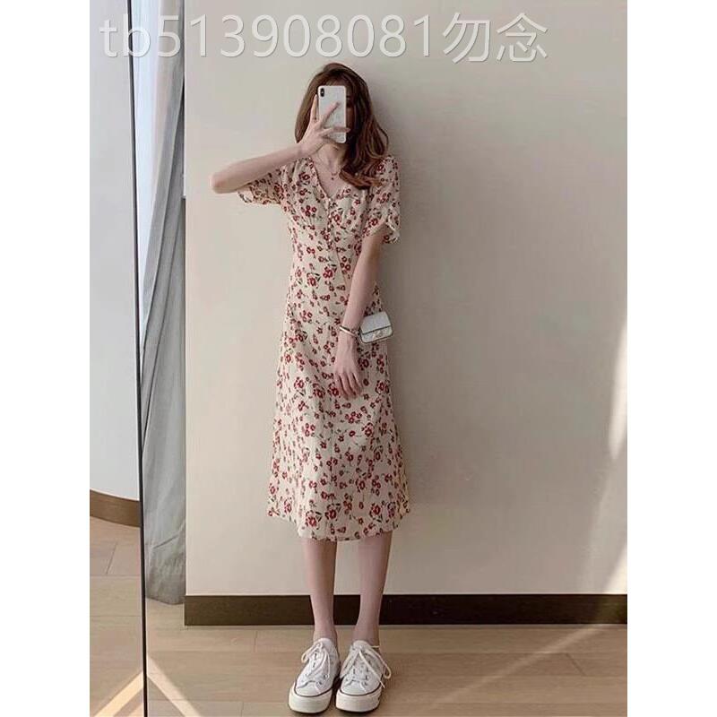 欧洲站2026夏装新款碎花气质有女人味的连衣裙轻奢高级感过膝长裙