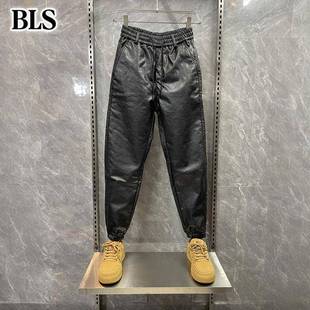 高端加绒加厚长毛绒保暖皮裤男士2025新款宽松束脚休闲裤男款长裤