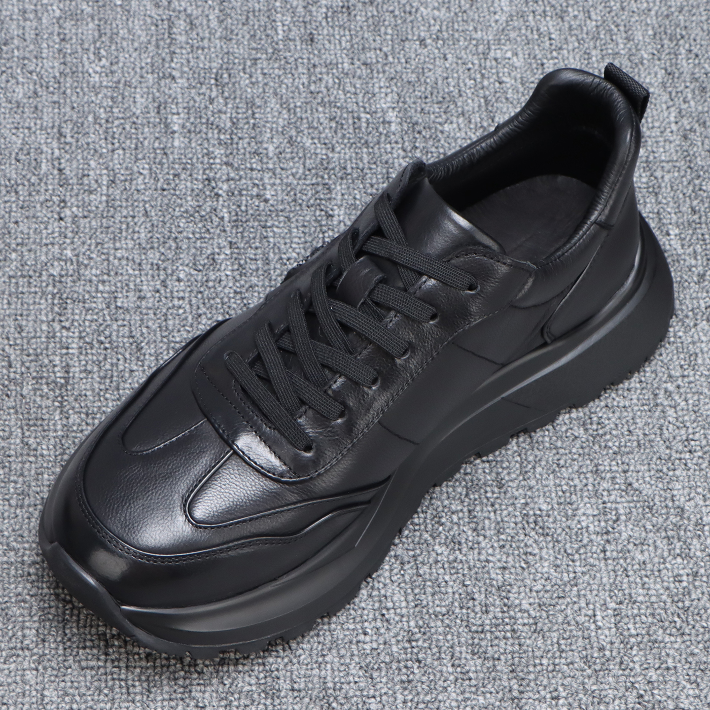 轻奢百搭真皮透气黑色运动休闲鞋