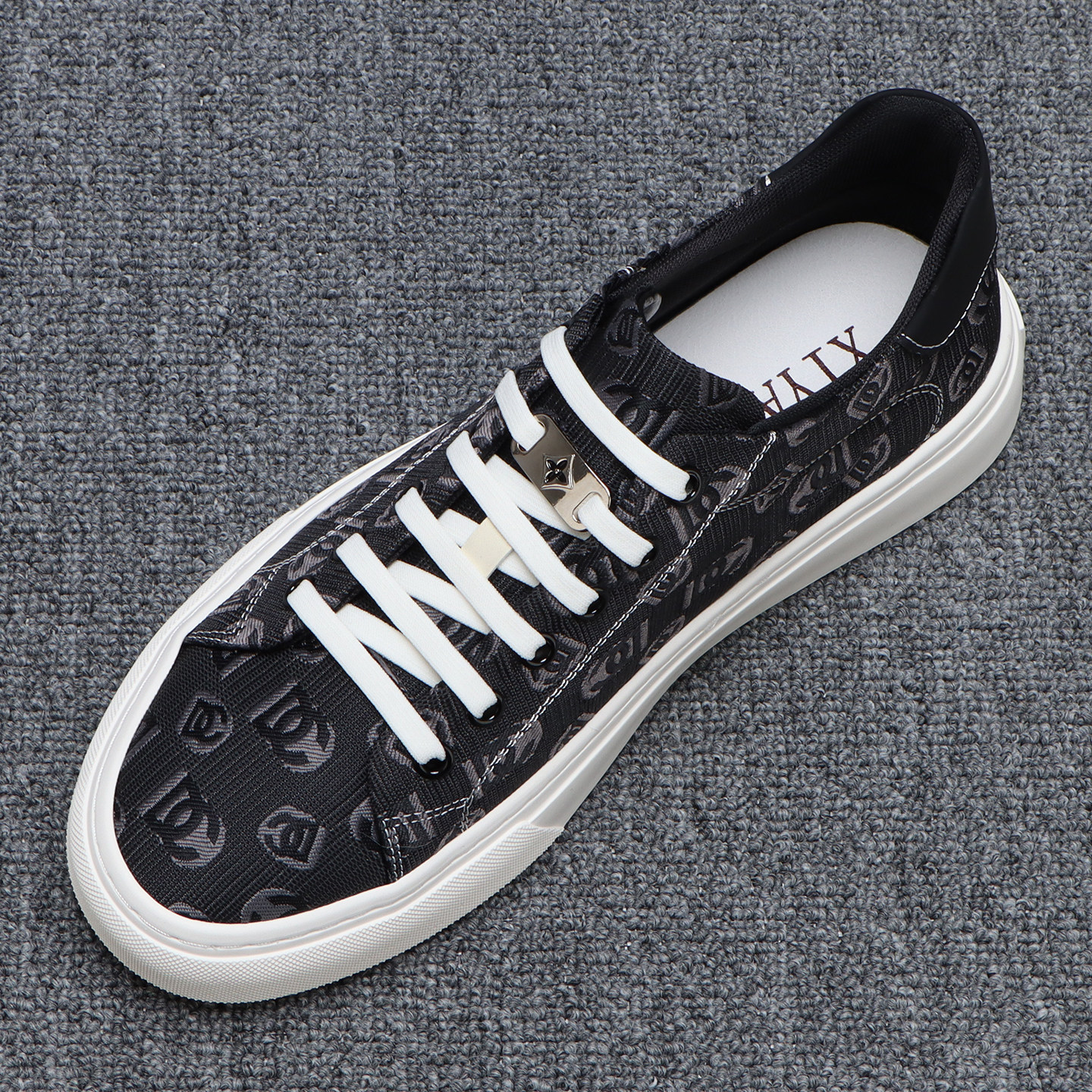 一脚蹬男鞋夏季薄款透气帆布鞋男款日常百搭潮流刺绣平底休闲鞋子