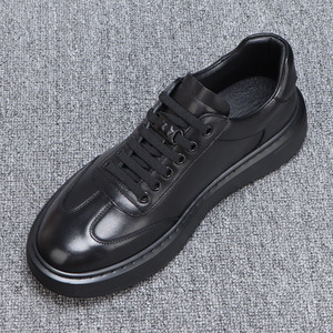 欧洲站男鞋2025新款秋季百搭黑色真皮运动休闲板鞋男轻便厚底潮鞋