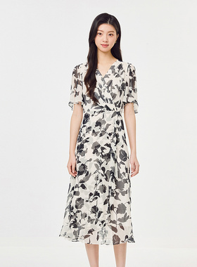 珂莱商场同款25夏新款V领设计感气质收腰连衣裙女短袖 KF12261F1