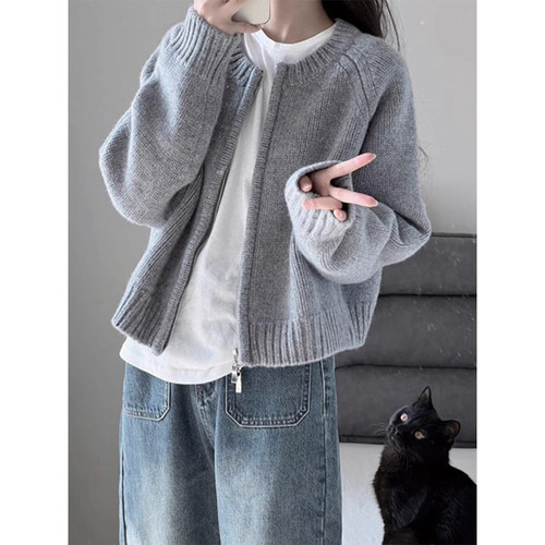 软糯毛衣灰色针织衫开衫外套女2024秋冬新款外搭短款拉链上衣穿搭